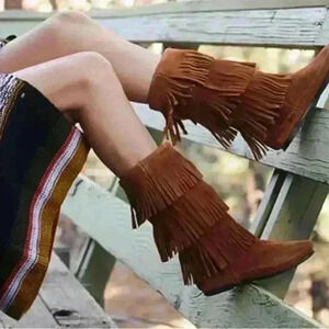 Vintage 90’s Minnetonka 3 Layer Fringe Festival Boho Western Suede  Boots size 8